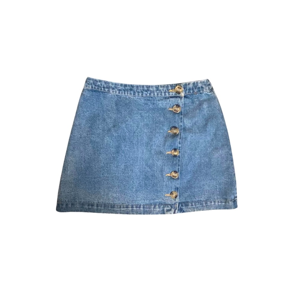 Cute Lulu’s denim mini skirt with side button detail
